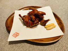 生炸玻璃脆皮乳鸽-凯逸轩·匠心粤菜(中城名仕汇店)