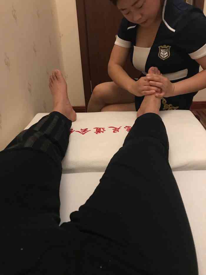 轩阁足道spa会馆"环境很好,6号和18号技师手法很棒,尤其.