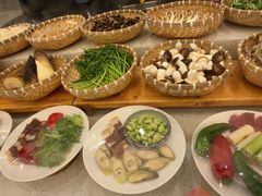 -元一希尔顿酒店·鲜切牛肉火锅禅自助餐厅