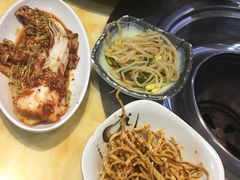 -牛信亭韩国料理·炭火烤肉(紫藤路店)