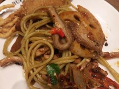 -亚马逊环球美食百汇(新城吾悦广场店)