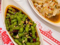 -肥肥虾庄·金牌油焖大虾(汉街SKP店)