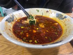 -丁丁猫重庆小面(徐州路店)