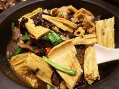 -忆江南·临江鱼馆