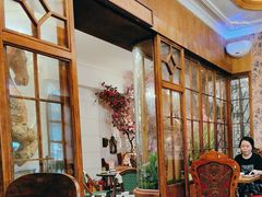 -秘密旅行Bonjour(黑金冠 江南西店)