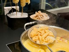 -鲜入唯煮·港式海鲜牛肉火锅(金宝街店)