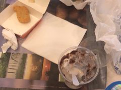 -麦当劳(汉口火车站候车室店)