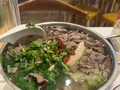-犇逸·乐山跷脚牛肉·四川现炒(览海店)