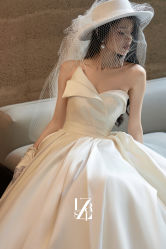 -Renee芮亦婚纱(原丽莎)