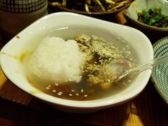 -野山舂·贵州现舂酸汤火锅(鸿通城店)