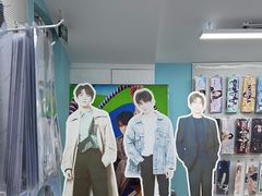 -Love Star追星馆(上海大悦城店)