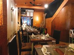 -Old House Restaurant