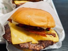 香辣烟熏培根牛肉堡-Shake Shack(西单大悦城店)
