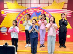 -蓝话筒·少儿成人演讲口才·主持朗诵·戏剧表演(大华第一坊店)
