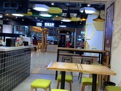 用餐区-吉祥馄饨(乐桥地铁站店)