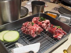 -蚂蚁洞·烤肉大营地(上海静安大悦城店)