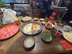 -萍姐火锅·公路夜市(武汉首店)