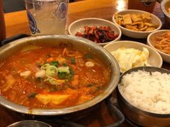 -金北顺大锅家(신사본점)