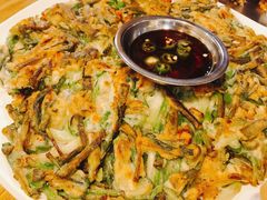 海鲜葱饼-富乐满韩国正宗炸鸡韩国料理(虹泉路店)