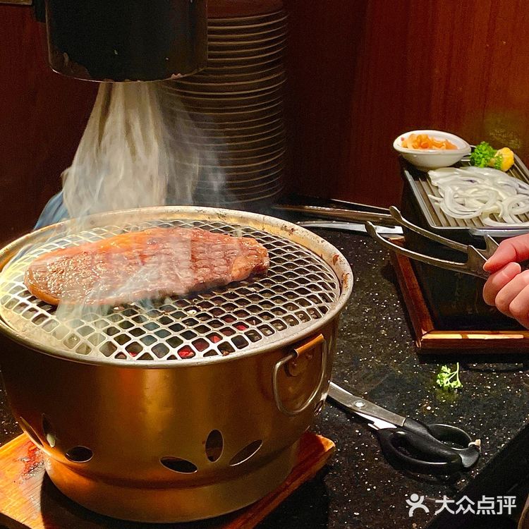 姐妹们日式烧肉吃起,新年冲一波!