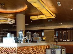 -东西风牛排馆周末烧烤自助(首都机场希尔顿店)