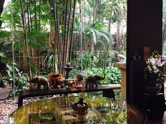 -迪瓦娜按摩和水疗中心