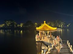 -星湖旅游景区七星岩