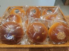 -沁屋面包店(人民东路店)