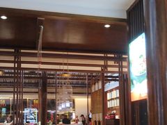 -阿瓦山寨·湘菜现炒·剁椒鱼头王(咸阳总店)