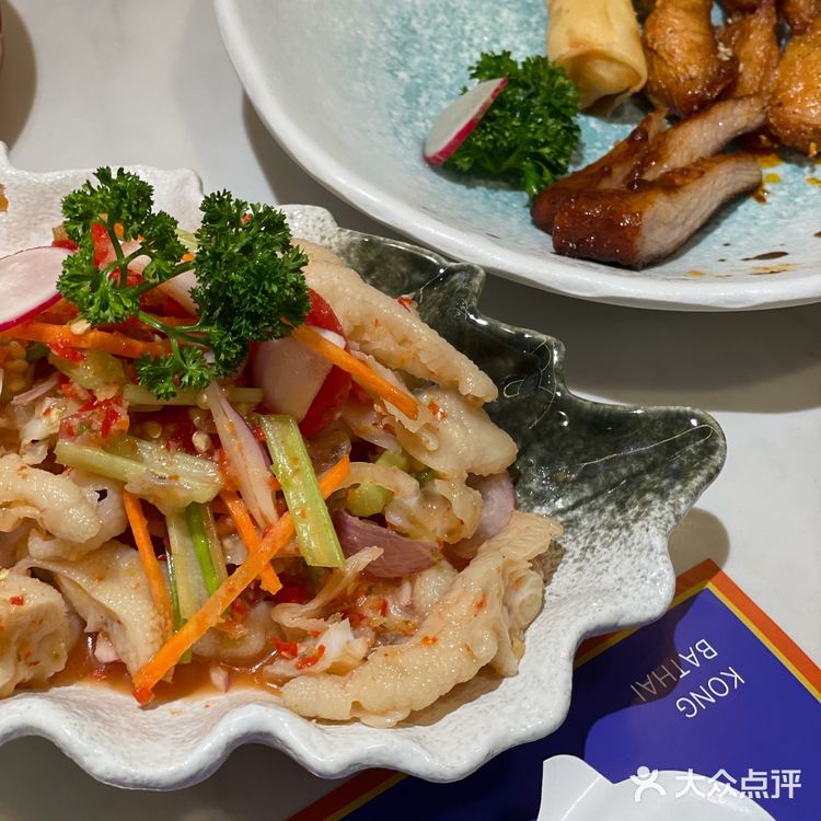 冬天来喝一碗暖暖的海鲜🦞冬阴功汤吧