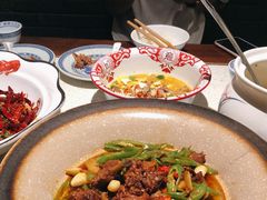 -老湖南民间菜·牛肉十八炒(花都店)