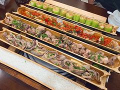 -胡须哥网红竹筒菜