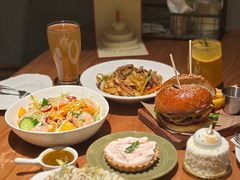 -三勾JJJ Burger&Coffee(梅溪湖店)