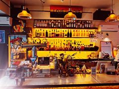 -Mx.cocktail bar