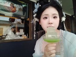 -一揽芳华汉服旗袍体验馆(拙政园店)