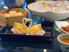 鲜果榴莲天鹅酥-陶陶居酒家(海岸城店)