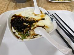 咸豆花-门庭若市豆浆油条(恒生广场店)