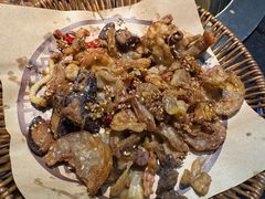 -高家小院铁锅炖大鹅(哈西高铁站店)