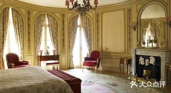 伦敦丽思卡尔顿酒店“万众数目”