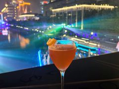 -Tipsy Bar•屋顶露台酒吧&水烟吧