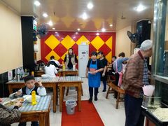 大堂-潘国仙耳光馄饨(黄家阙路店)