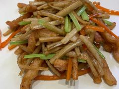 芹香藕条爆爽肉-虹御轩·传承江浙菜(虹桥店)