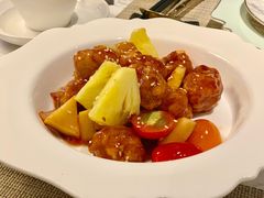 椰果菠萝咕噜肉-闻见中国海南菜(K11店)