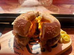 -Catch Bagel(芳草地店)