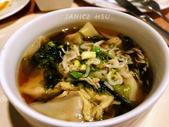 鲜肉馄饨-汇泉王朝大饭店-旋转餐厅(南海路店)