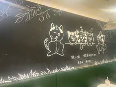 -安格丽娜·狗咖·猫咖羊驼咖(春熙路百盛商场店)