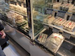 面包甜点陈列柜-白玉兰食品(甜云店)