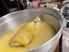 -禄婶鸡煲·打边炉