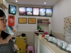 -张婆婆香酥锅盔(平福路店)