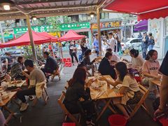 -拈签一笑黄牛肉辣卤串串